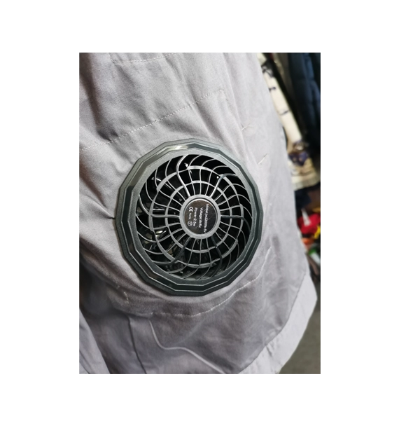 Chaqueta de refrigeración con ventilador eléctrico para hombre: diseño innovador y materiales de primera calidad