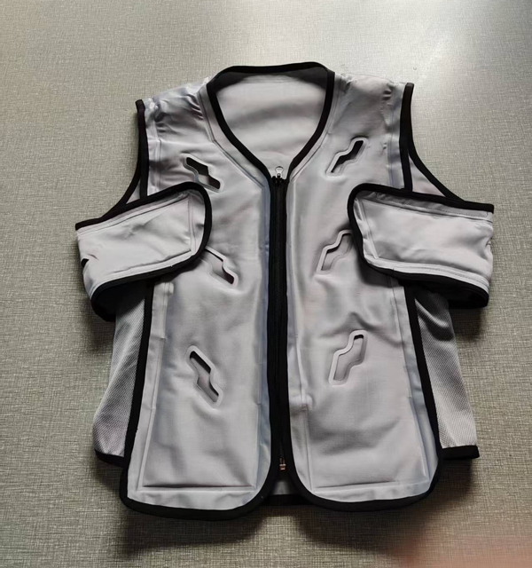 Ropa de refrigeración Senjoy de TPU con circulación de agua, bomba silenciosa, ajuste ajustable, con fuente de alimentación portátil, para trabajo al aire libre.